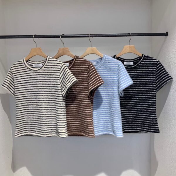 毛茸茸短袖條紋上衣25000 毛茸茸條紋短袖上衣(4色)